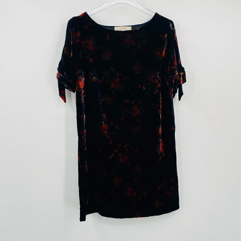 LOFT Size Small Black Fall Floral Crushed Velvet Cold Shoulder Mini Shift Dress